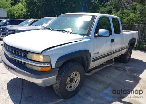 2001 Chevrolet Silverado 2500Hd Ls из США, поврежденный, VIN 1GCHC29U41E231001